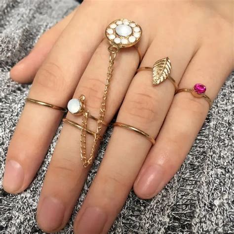 7pcs/Set Women Bohemian Vintage Stack Rings Above Knuckle Rings Set Delicate Engagement Wedding ...