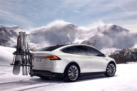 Tesla Releases Entry-Level $74,000 Model X 60D | Automobile Magazine