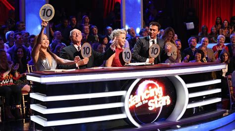 'Dancing With The Stars' double elimination leaves four couples in semi ...