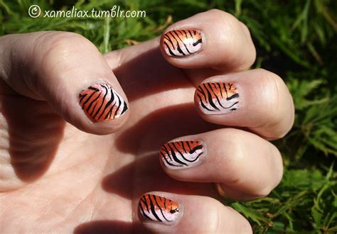 .♥. amelia paints nails .♥.: .Tiger Print Nails.