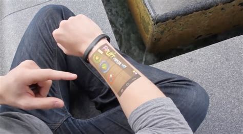 Wearable Smartphone: Bracelet Projects Screens onto Arms | Gadgets ...