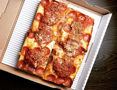 16 Superb Local Pizzerias to Order Delivery Instead of the Big Chains ...