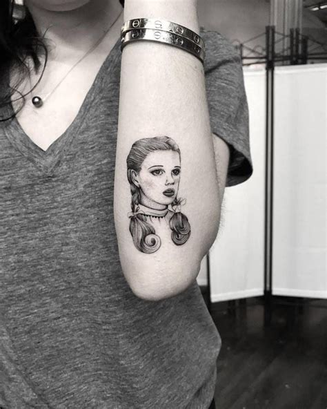 Dorothy Gale portrait tattoo on the ... Rose Tattoos, Body Art Tattoos ...