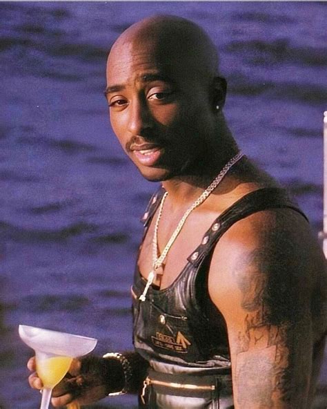 Tupac during his Photoshoot for the 1996 album “#AllEyezOnMe”” | Tupac pictures, Tupac, Tupac shakur