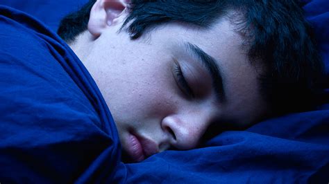 Sleep and teenagers: 12-18 years | Raising Children Network