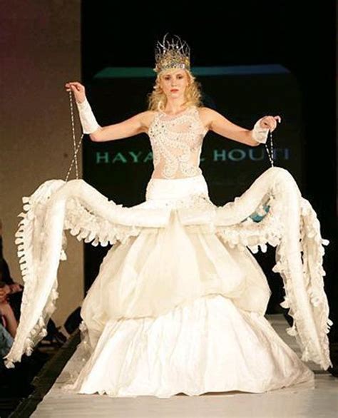 6 Crazy Wedding Dresses