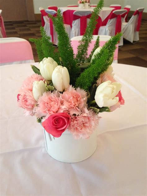 Centro de mesa Bautizo #ritzymarket #flores #centrodemesa #bautizo | Flower decorations, Wedding ...