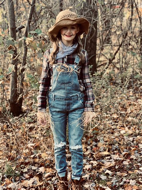 Pin by McKinley Rasmussen on Halloween costumes in 2020 | Diy scarecrow ...