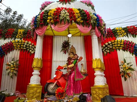 Saraswati Puja Decoration - Floweral Decoration During Saraswati Puja On The Occasion Of Basant ...