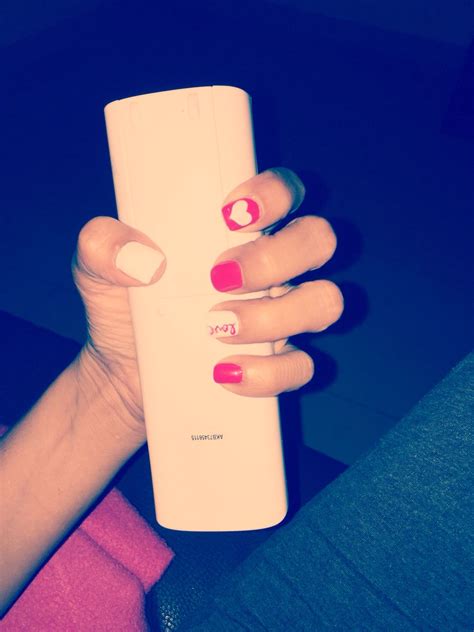 Nails red love