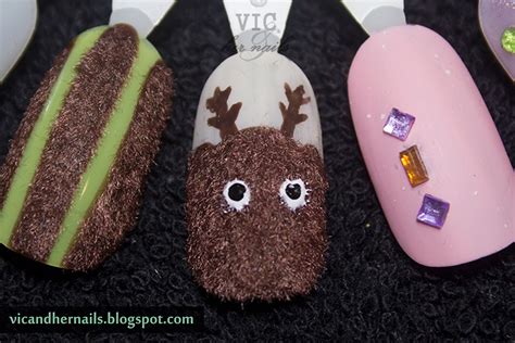 Vic and Her Nails: Fuzzy Reindeer Nail Art Tutorial
