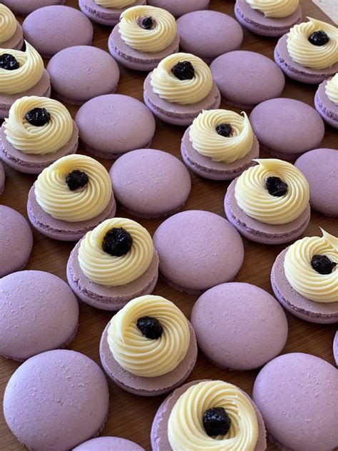 My macarons filling lavender / blueberry : r/Baking