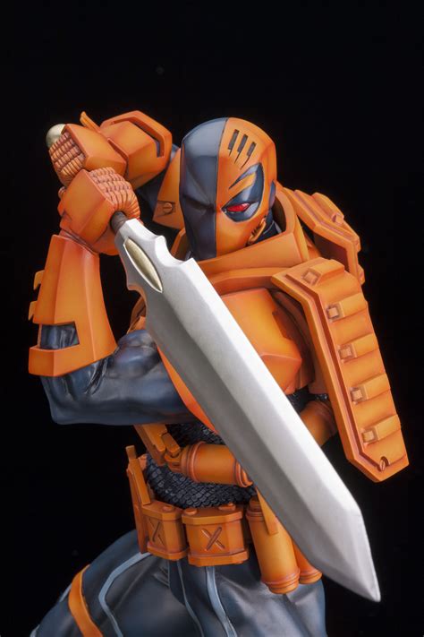 Deathstroke preps for assault on Koto's ARTFX line | BrutalGamer