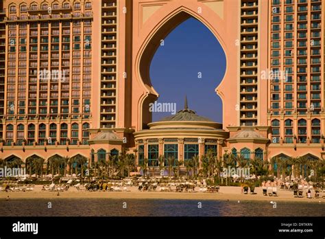 The Atlantis Dubai resort, Palm Island, Dubai, U.A.E Stock Photo - Alamy