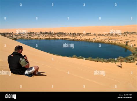 Gebraoun Lake (Ubari Lakes), Oasis in the Idehan Ubari sand sea, Sahara ...