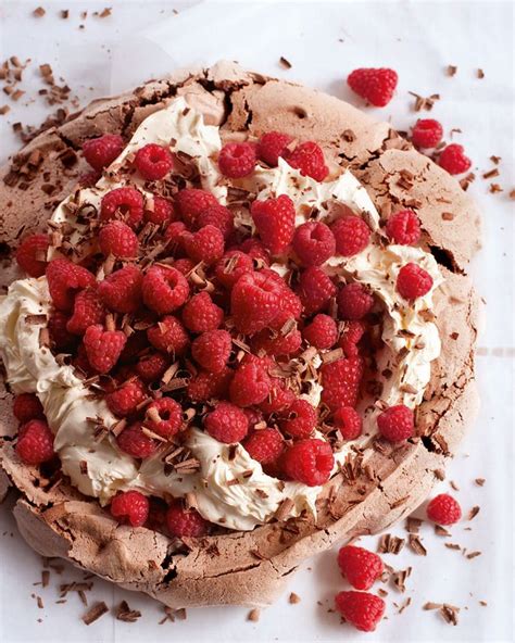 Nigella lawson’s chocolate raspberry pavlova – Artofit