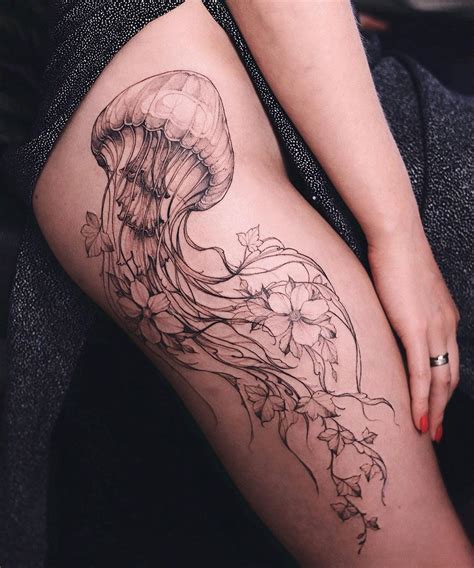 Jellyfish Tattoo | Tattoo Ideas and Inspiration | Diana Severinenko | Jellyfish tattoo, Leg ...