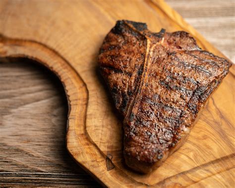 T-Bone Steak– AHBEEF PREMIUM BEEF