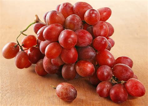 Red Globe Grapes - Prepared Food Photos, Inc.