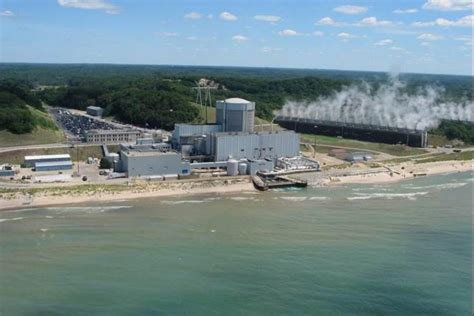 Nuclear plant shutdown divides Great Lakes community | Great Lakes Echo
