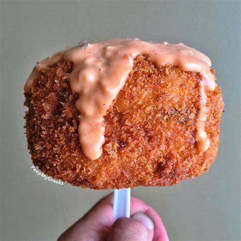 Somebody Deep-Fried A Big Mac and It's As Horrifying As It Sounds | Foodiggity