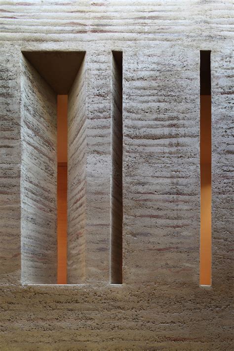 How Rammed Earth Walls are Built | ArchDaily