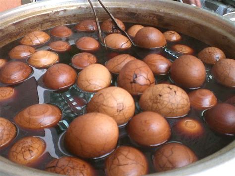 SIMPLE TEA EGGS RECIPE - A Chinese Delicacy