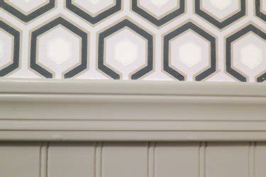 How to Balance Wall & Wainscot Paint Colors | Hunker