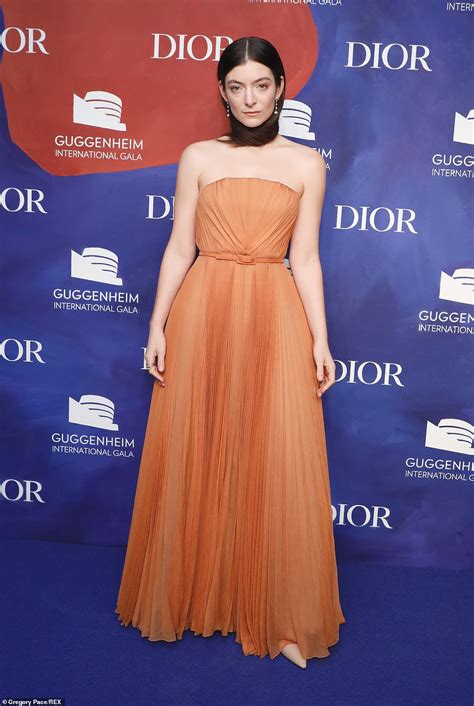 Maya Hawke is effortlessly elegant as she attends the Guggenheim International Gala in NYC - 247 ...