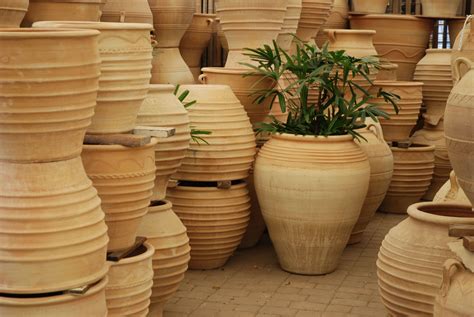 Our wide collection Greek terracotta, we have a wide variety of sizes ...