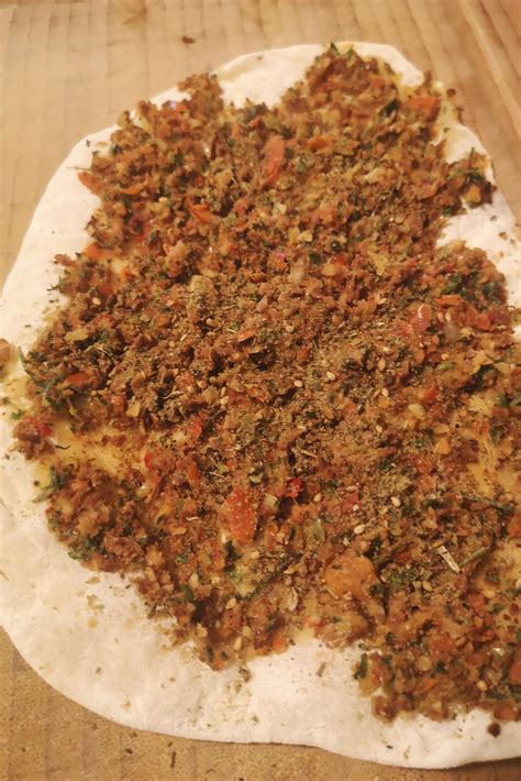 Vegan Lahmacun (recipe in comments) : vegan