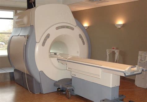 Is an Open MRI as Good as a Closed MRI? - Comparison