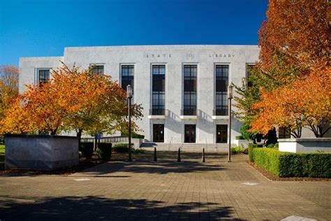 State of Oregon: Blue Book - Oregon State Library