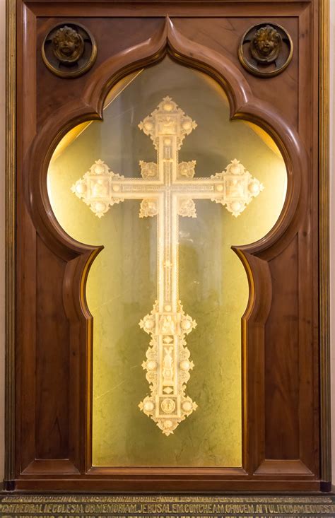 Amalfi Cathedral - Mother-of-Pearl crucifix | An exquisite c… | Flickr