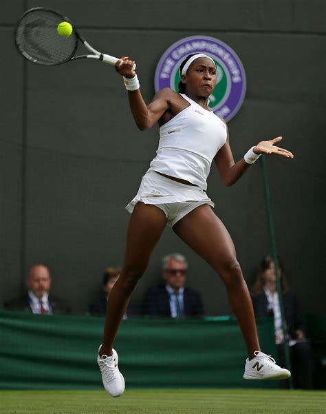 15-year-old Coco Gauff shocks 5-time champ Venus Williams at Wimbledon ...