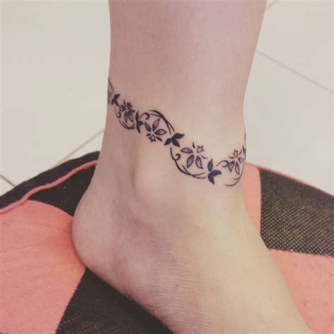 50 Remarkable Ankle Bracelet Tattoo Designs [2022 ] – SheIdeas