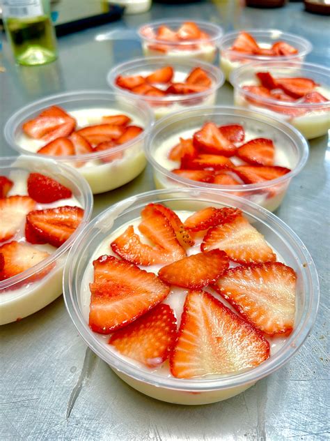 White Chocolate Strawberry Pudding (8oz) – Fit Foodie Meals