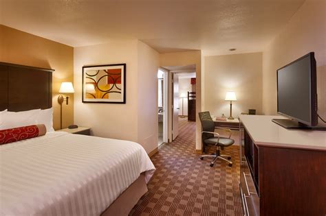 CORTONA INN & SUITES ANAHEIM RESORT - Updated 2024 Prices & Hotel ...