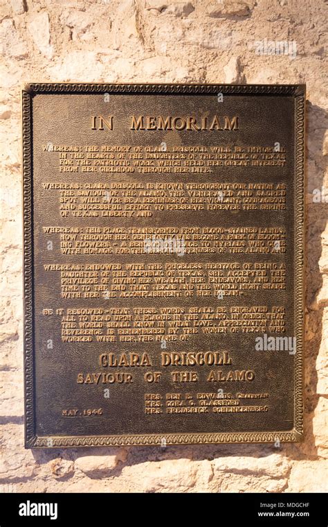 Gedenktafel zur Erinnerung an Clara Driscoll, die Alamo Mission Museum ...