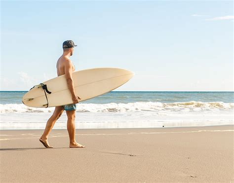 Surfing in Fuerteventura? Practice it without risks with these tips | Ventura Van