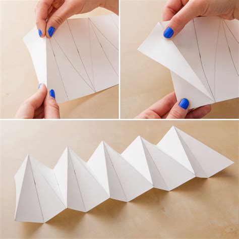 These DIY Origami Lamp Shades Are Our New Obsession | Origami architecture, Origami lights ...