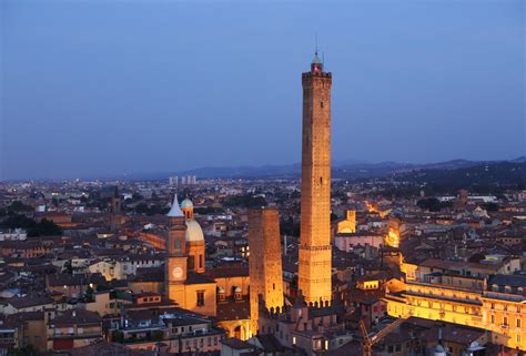 The Prendiparte Tower: an amazing and romantic Bologna from the top! - My Lovely Bologna