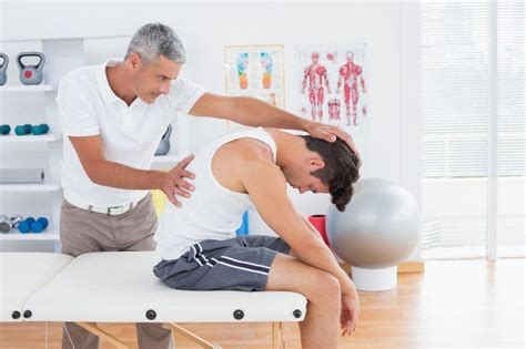 A Chiropractor Can Offer Safe & Effective Treatments to Back Pain