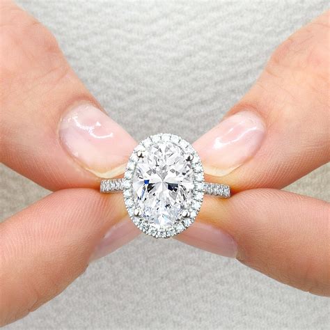 Oval Diamonds Engagement Rings / Oval Cut Diamond Engagement Rings ...