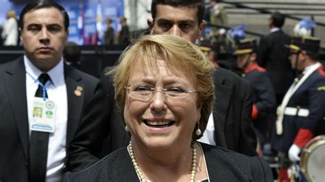 Chilean President Asks Cabinet to Resign