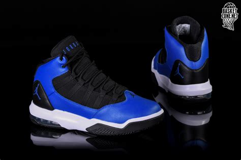 NIKE AIR JORDAN MAX AURA BLACK PHOTO BLUE per €82,50 | Basketzone.net