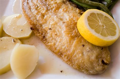 Dover Sole with Lemon Butter Sauce - Fish Recipes