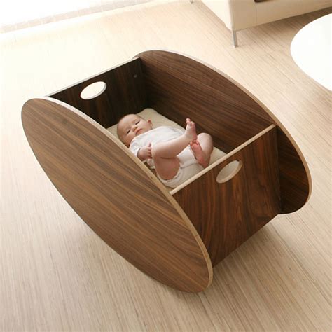 If It's Hip, It's Here (Archives): The Modern SO-RO Cradle With A Forward Rocking Motion For ...