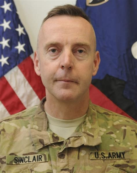 Captain: Army general in sex case threatened to kill me