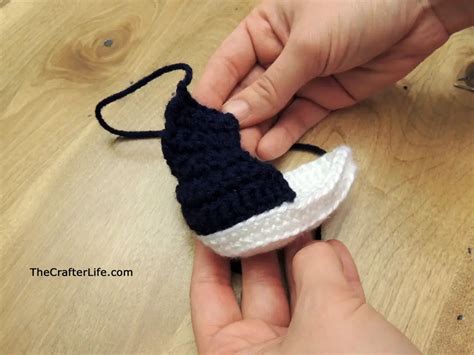 Baby Sneakers Crochet Pattern – The Crafter Life